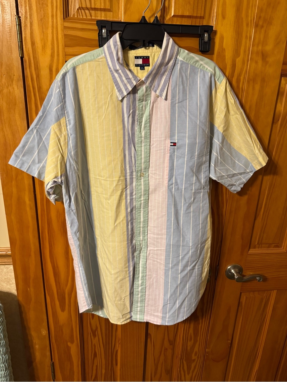 Tommy Hilfiger Men’s Pastel Multi-Stripe Short-Sleeve Button-Down Shirt